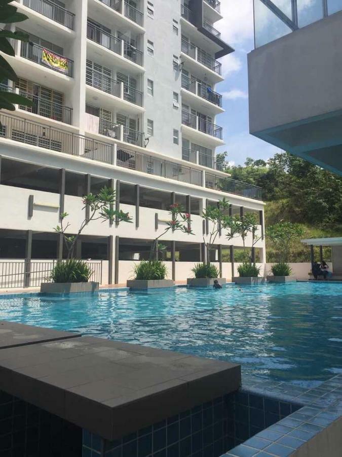 Spacious & Cozy Condo - Hijauan Heights Block C 加影 外观 照片