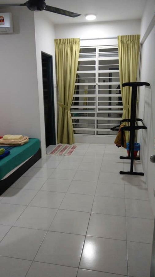 Spacious & Cozy Condo - Hijauan Heights Block C 加影 外观 照片